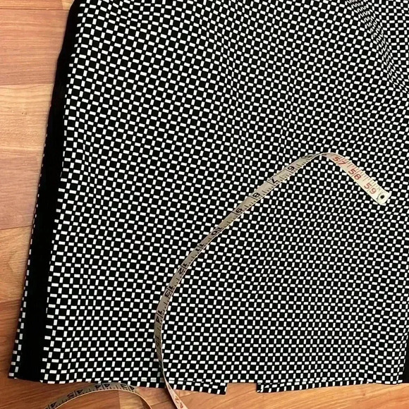 White House Black Market Skirt Size 8P Pencil with Slit - Picture 2 of 4